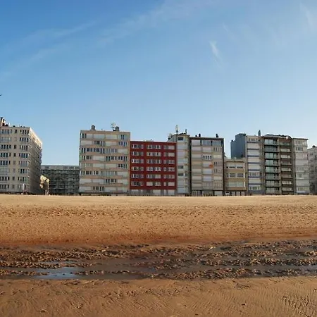 Modern Op De Zeedijk Met 2 Slaapkamers Te Apartament Ostenda