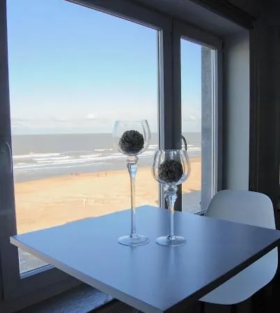 Modern Op De Zeedijk Met 2 Slaapkamers Te Apartament *